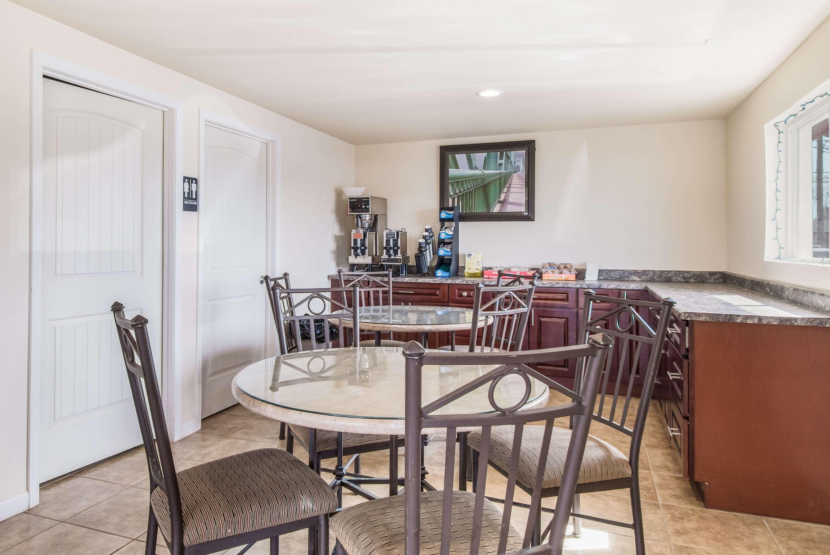 Rodeway Inn Γιακίμα Εξωτερικό φωτογραφία